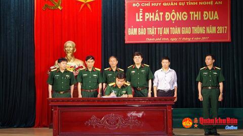 Bộ CHQS tỉnh Nghệ An phát động thi đua đảm bảo trật tự an toàn giao thông