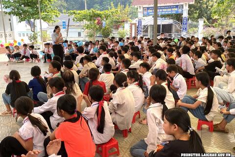 Phong Thổ tăng cường PBGDPL cho thanh, thiếu niên