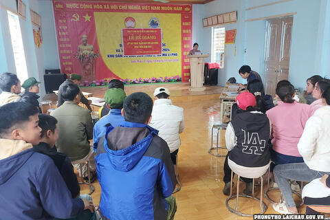 Bế giảng lớp dậy nghề trồng Khoai Sọ cho lao động xã Ma Li Pho