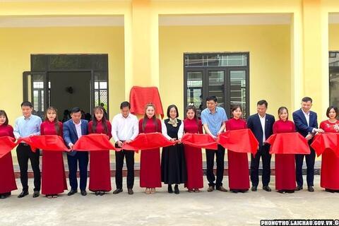 <a href="/phongtho.laichau.gov.vn/tin-tuc-su-kien/xay-dung-nong-thon-moi" title="Xây dựng nông thôn mới" rel="dofollow">Xây dựng nông thôn mới</a>