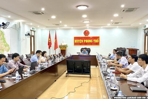 <a href="/phongtho.laichau.gov.vn/tin-tuc-su-kien/kinh-te-chinh-tri" title="Tin Chính trị" rel="dofollow">Tin chính trị</a>
