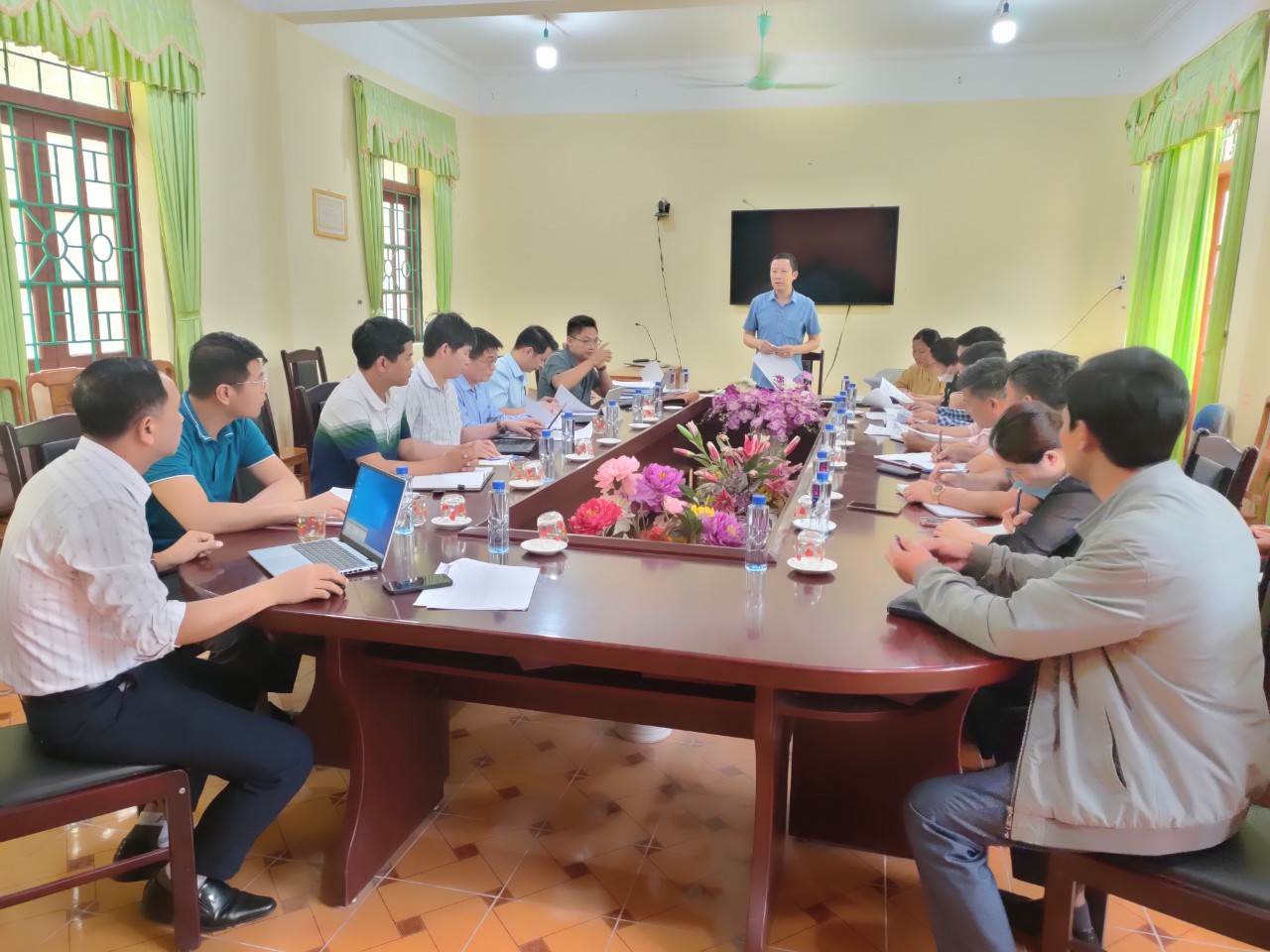 Đoàn công tác UBND huyện Mường Tè kiểm tra tại xã Pa Vệ Sủ